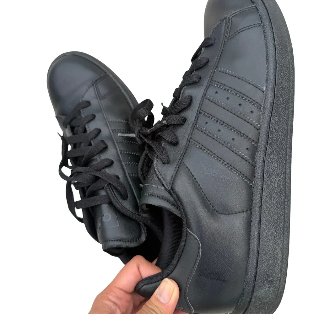 RARE‎ Adidas Campus Triple Black Leather Mens 10.5 Sneakers Low Top  G49418